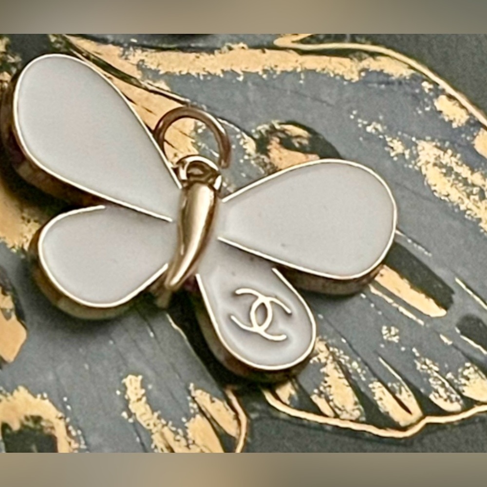 CHANEL Butterfly Zipper Pull Replacement